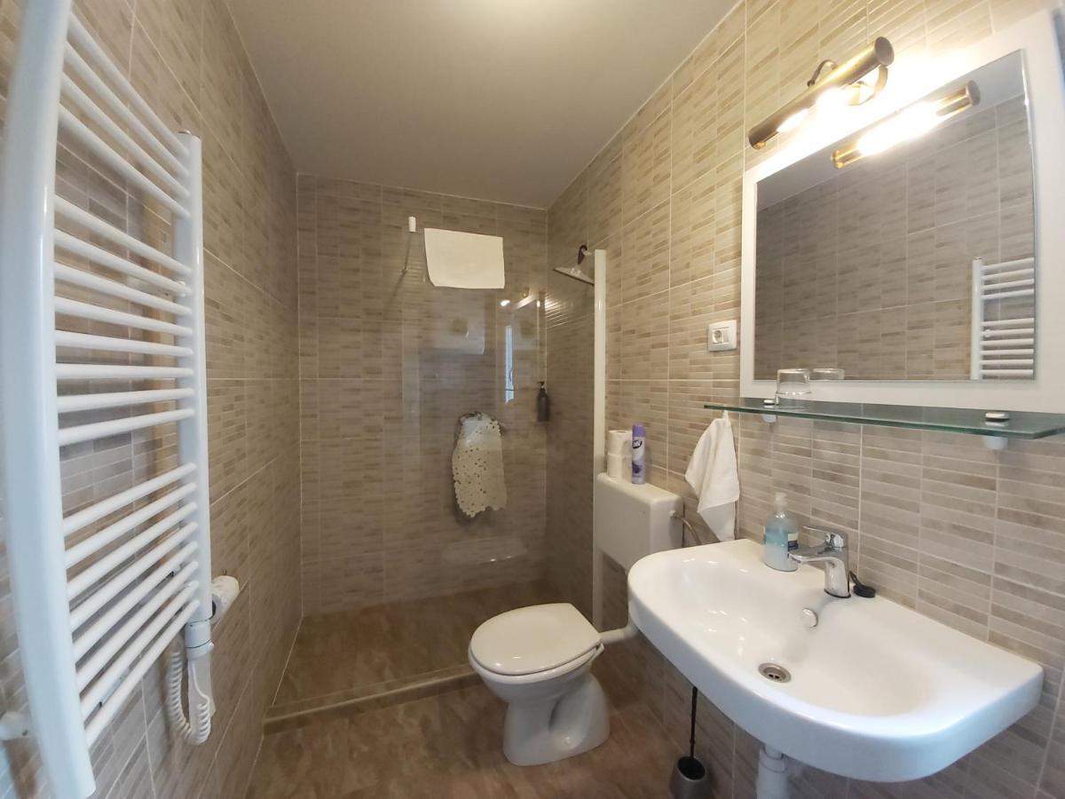 Sobe Dragic Hotell Zadar Exteriör bild
